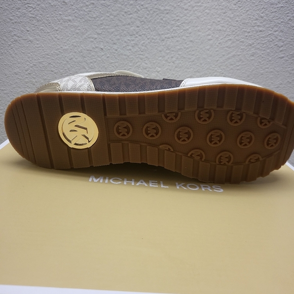 Micheal kor Maddie trainers - Picture 2 of 5